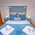 Lxway Apartments Correeiros